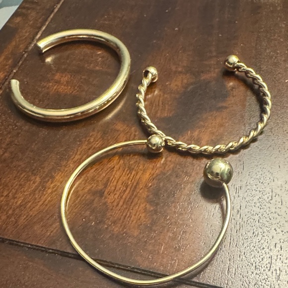 Nordstrom Rack Jewelry - NWOT Chic Gold-Tone Bangle Trio